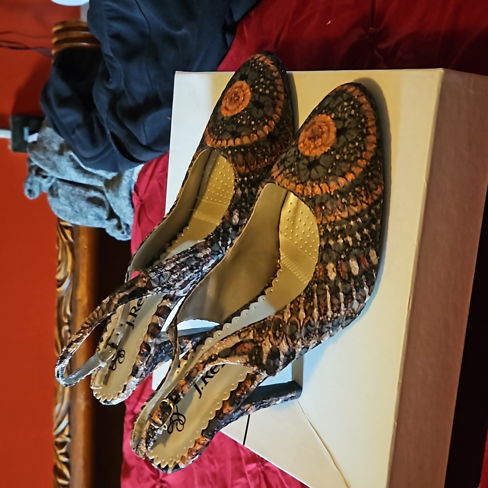 Woman shoes
